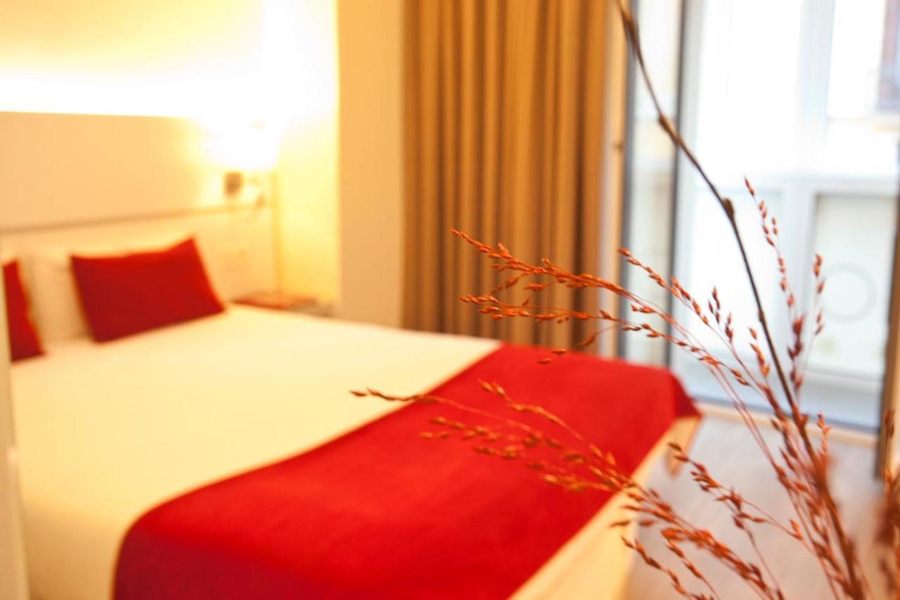 Hotel Pompaelo Plaza Del Ayuntamiento & Spa Pamplona Ngoại thất bức ảnh