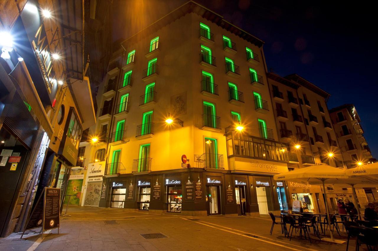 Hotel Pompaelo Plaza Del Ayuntamiento & Spa Pamplona Ngoại thất bức ảnh