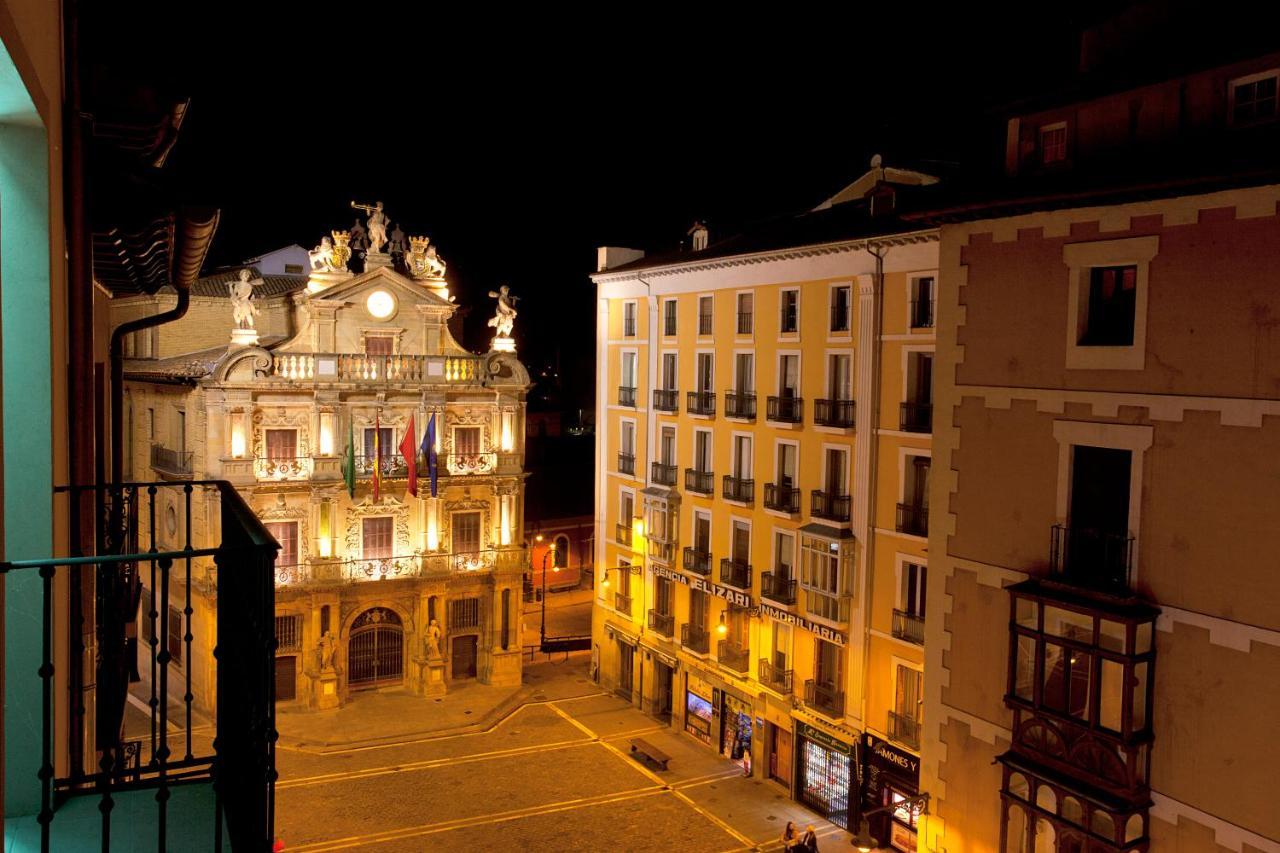 Hotel Pompaelo Plaza Del Ayuntamiento & Spa Pamplona Ngoại thất bức ảnh